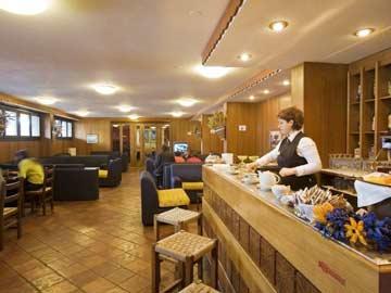 Hotel Ski Club I Cavalieri Rta Sestriere Exterior foto